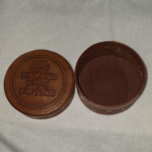 Colombian Handcrafted Leather And Wood Accessory Box